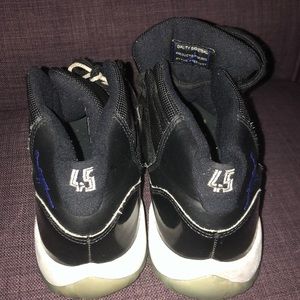 Big boys shoe size 5y Jordan